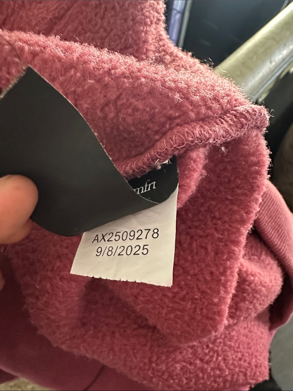 COMFRT -First Oversized Hoodie in Rosewood - Women - Picture 10 of 10